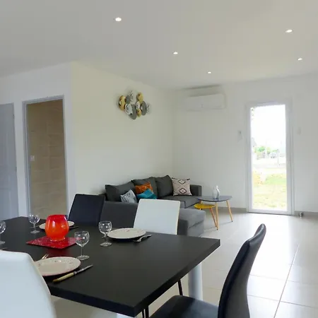Nyaraló Champetre Confort Moderne Avec Terrasse, Jardin Clos Et Climatisation Pres De Vichy - Fr-1-489-492